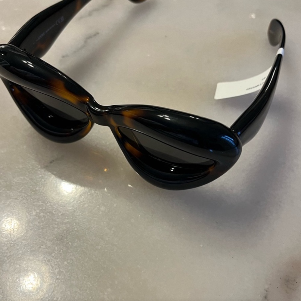 Loewe Inflated Acetate Tortoise Color - Picture 3 of 4